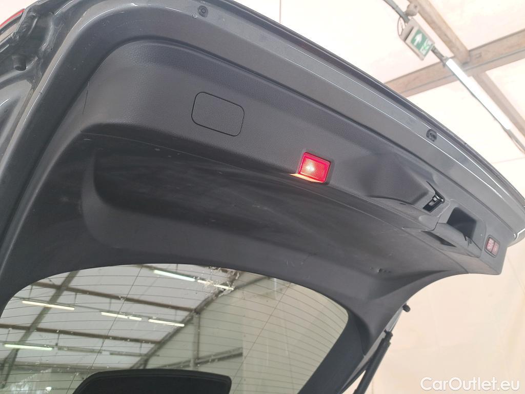  Mercedes  G-Klasee MERCEDES-BENZ GLC Coupe / 2019 / 5P / Coupé 2.0 GLC 220 D AMG LINE 4MATIC #1