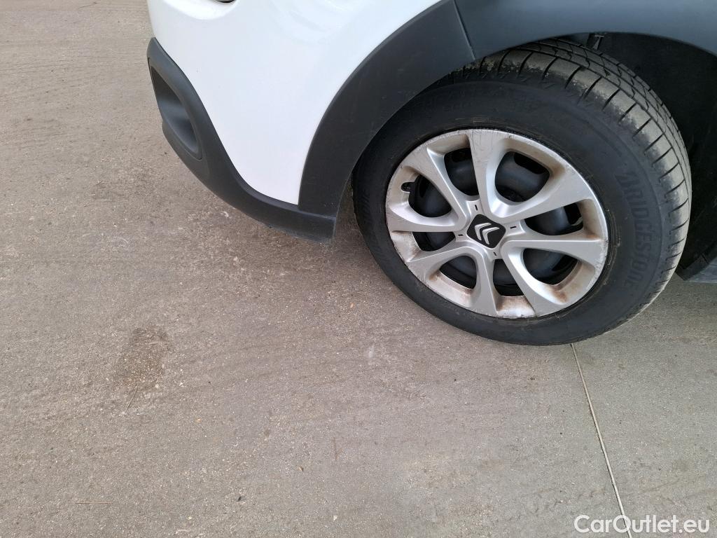  Citroen  C3  Société Feel 1.2 PureTech 80CV BVM5 E6d #16