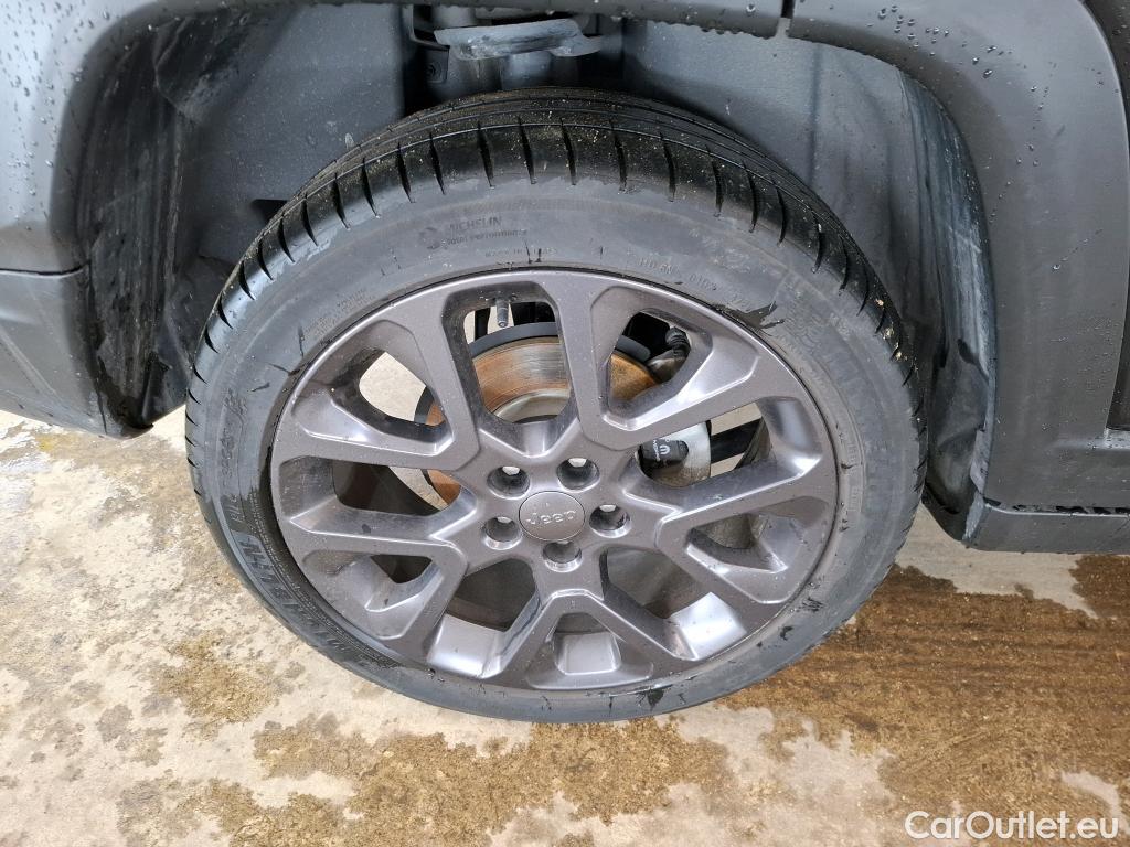  Jeep  Compass JEEP  / 2017 / 5P / SUV 1.3 GSE T4 150ch BVR6 S #22