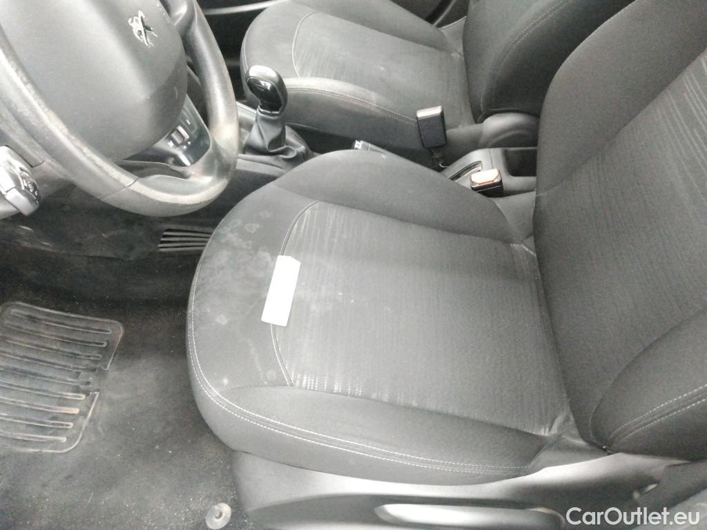 Peugeot  208  Affaire Premium Pack 1.5 HDi 100CV BVM5 E6dT #28