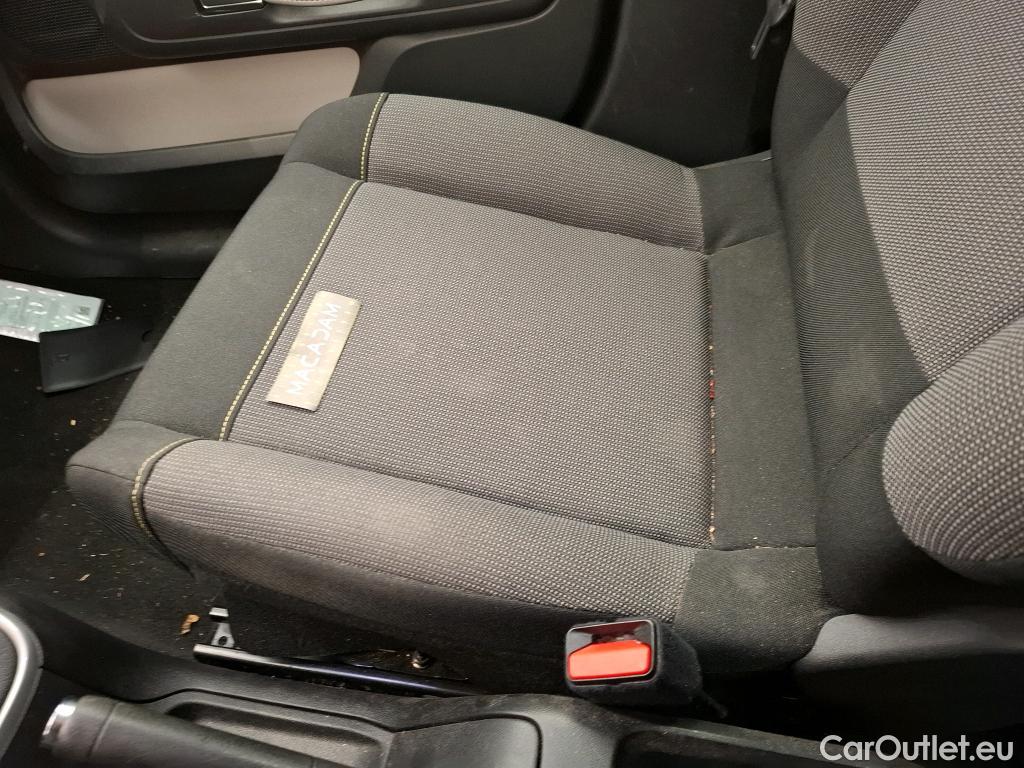  Citroen  C3  Shine 1.2 PureTech 80CV BVM5 E6 #17