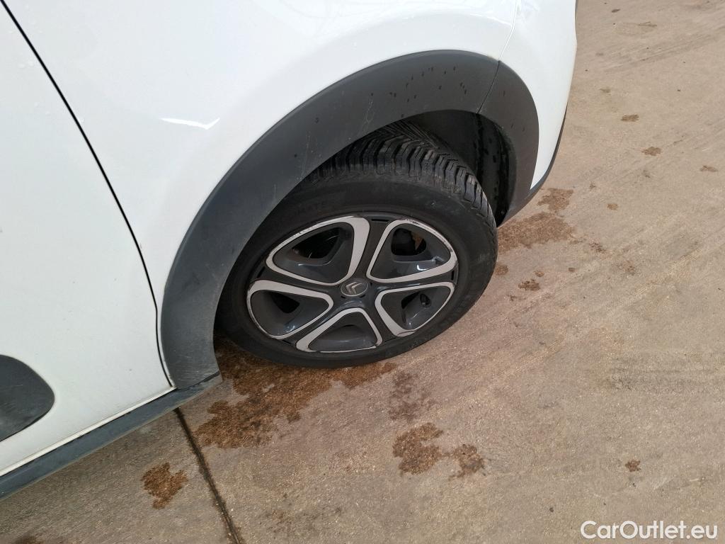  Citroen  C3  Shine 1.2 PureTech 80CV BVM5 E6 #15