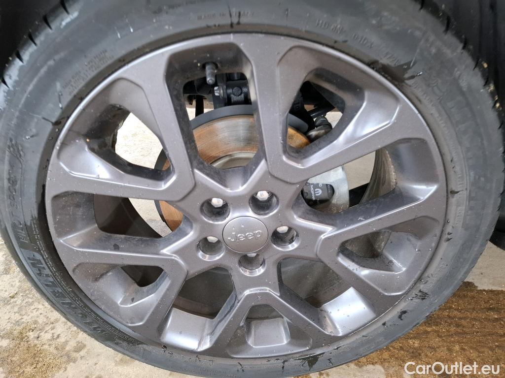  Jeep  Compass JEEP  / 2017 / 5P / SUV 1.3 GSE T4 150ch BVR6 S #23