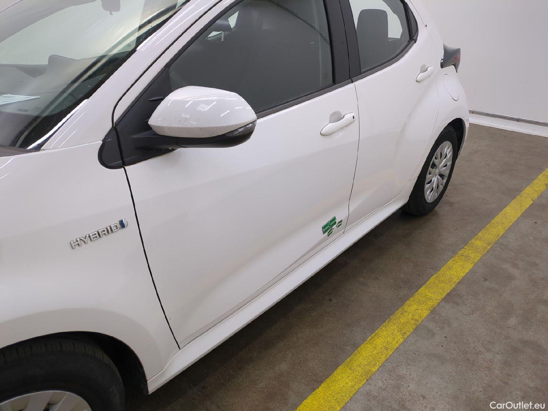  Toyota  Yaris TOYOTA  Hybride / 2019 / 5P / Berline Hybride 116h France Business Stage Acad #5