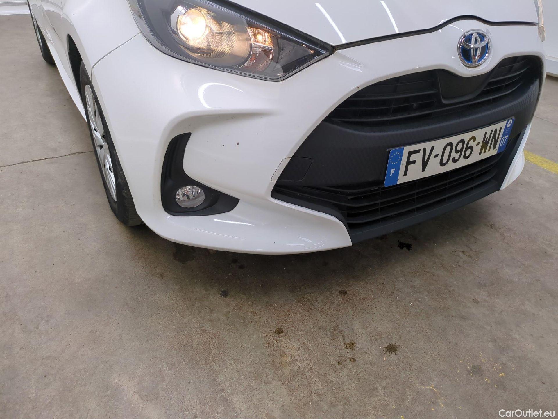  Toyota  Yaris TOYOTA  Hybride / 2019 / 5P / Berline Hybride 116h France Business Stage Acad #3