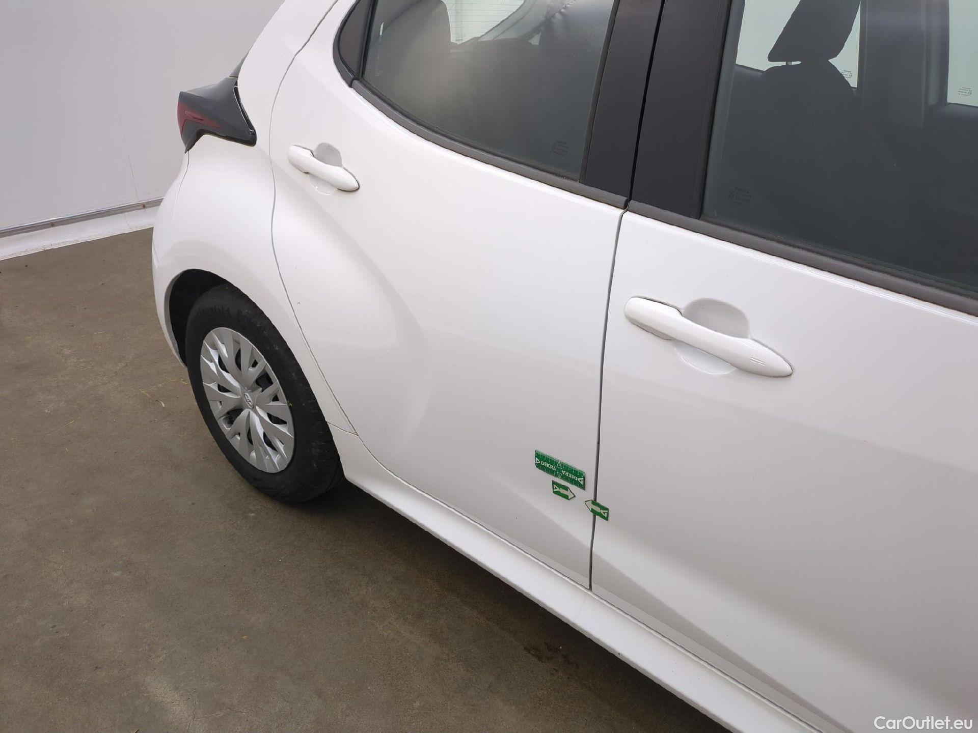  Toyota  Yaris TOYOTA  Hybride / 2019 / 5P / Berline Hybride 116h France Business Stage Acad #13