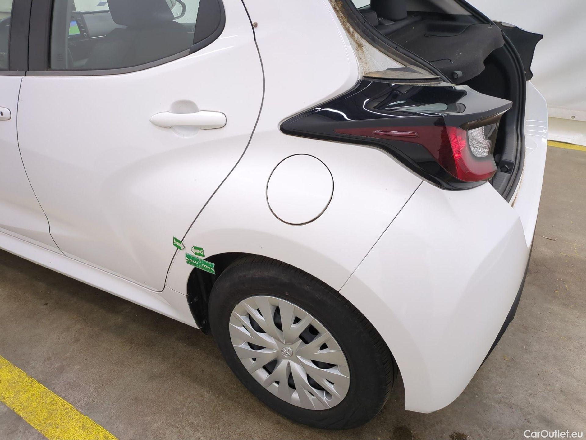  Toyota  Yaris TOYOTA  Hybride / 2019 / 5P / Berline Hybride 116h France Business Stage Acad #9