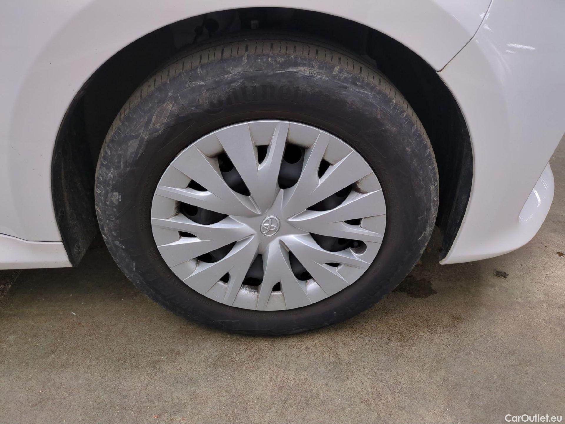  Toyota  Yaris TOYOTA  Hybride / 2019 / 5P / Berline Hybride 116h France Business Stage Acad #2