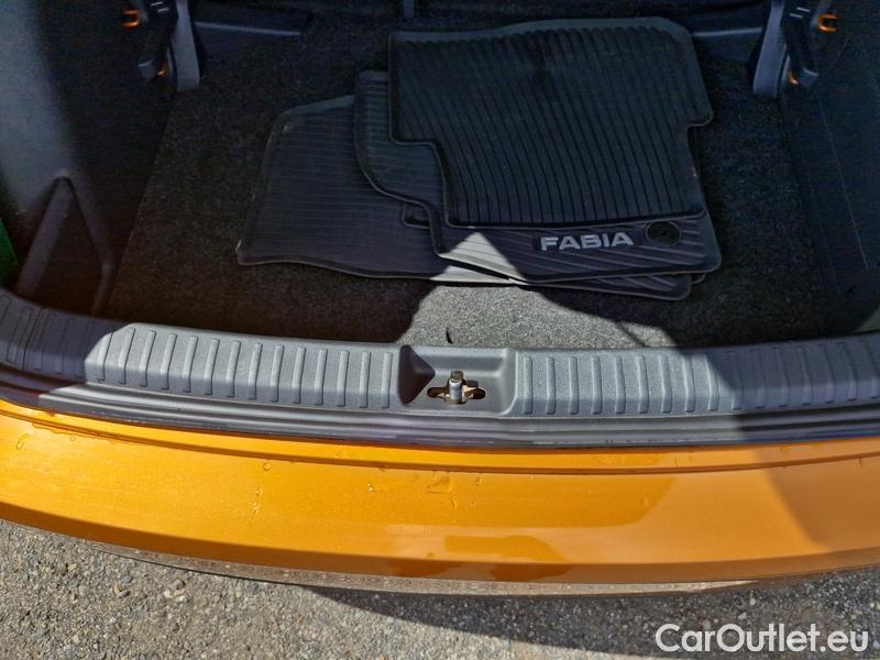 Skoda  Fabia  (PJ3) (2021)  1.0TSI 70 Style 5d #1