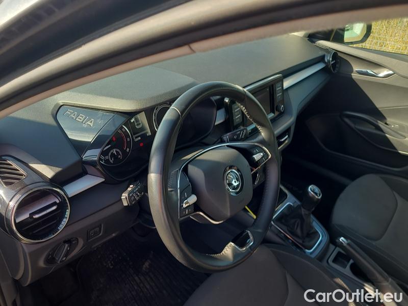  Skoda  Fabia  (PJ3) (2021)  1.0 TSI 70 Ambition 5d #5