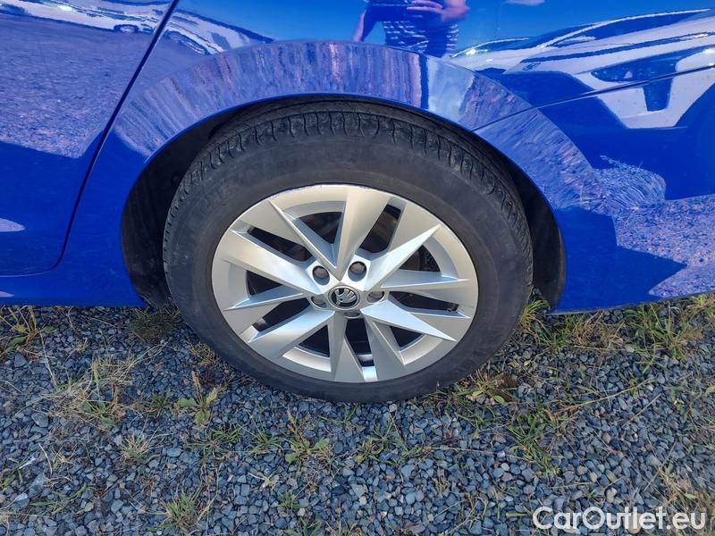  Skoda  Octavia  Lim. (NX3)(2020)  2.0TDI 85 Style AT #9