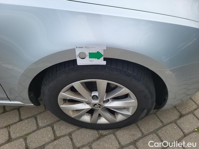  Skoda  Octavia  Combi (NX3)(2020)  Com 1.6TDI 85 Style #8