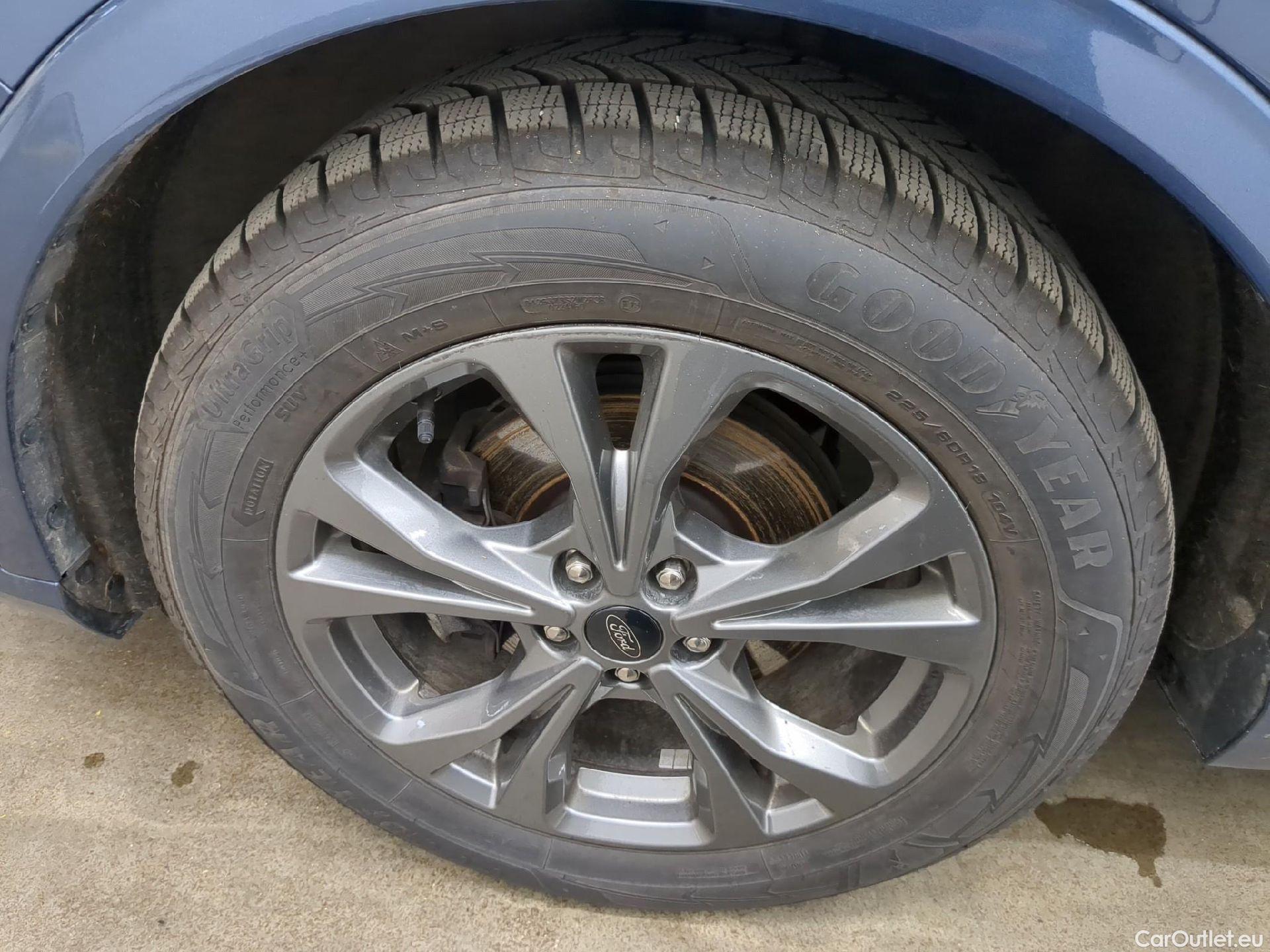  Ford  Kuga FORD  / 2019 / 5P / SUV 2.5 190 Hybrid FlexiFuel Pshif ST-Line B #7