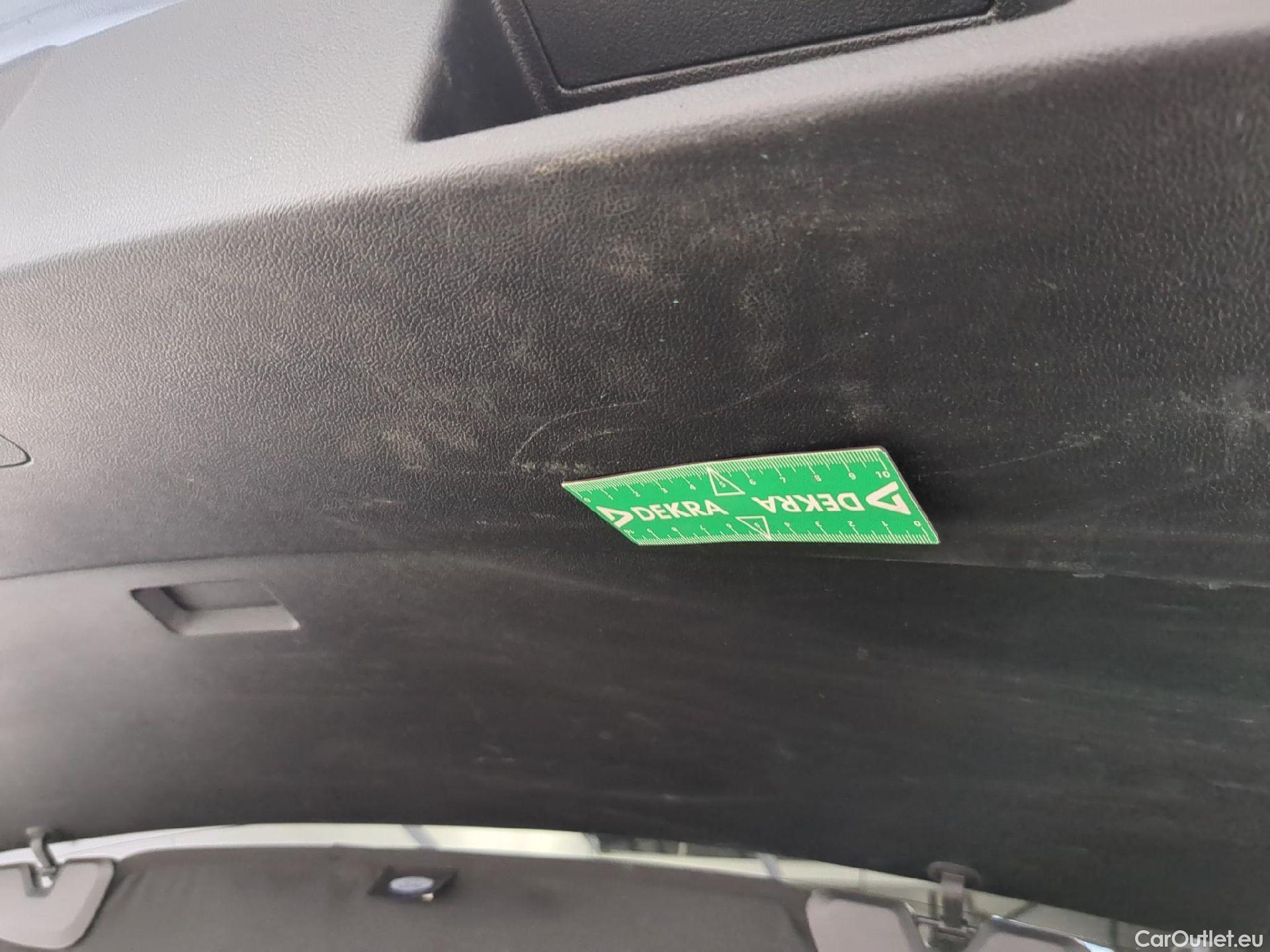  Ford  Kuga FORD  / 2019 / 5P / SUV 2.5 190 Hybrid FlexiFuel Pshif ST-Line B #3