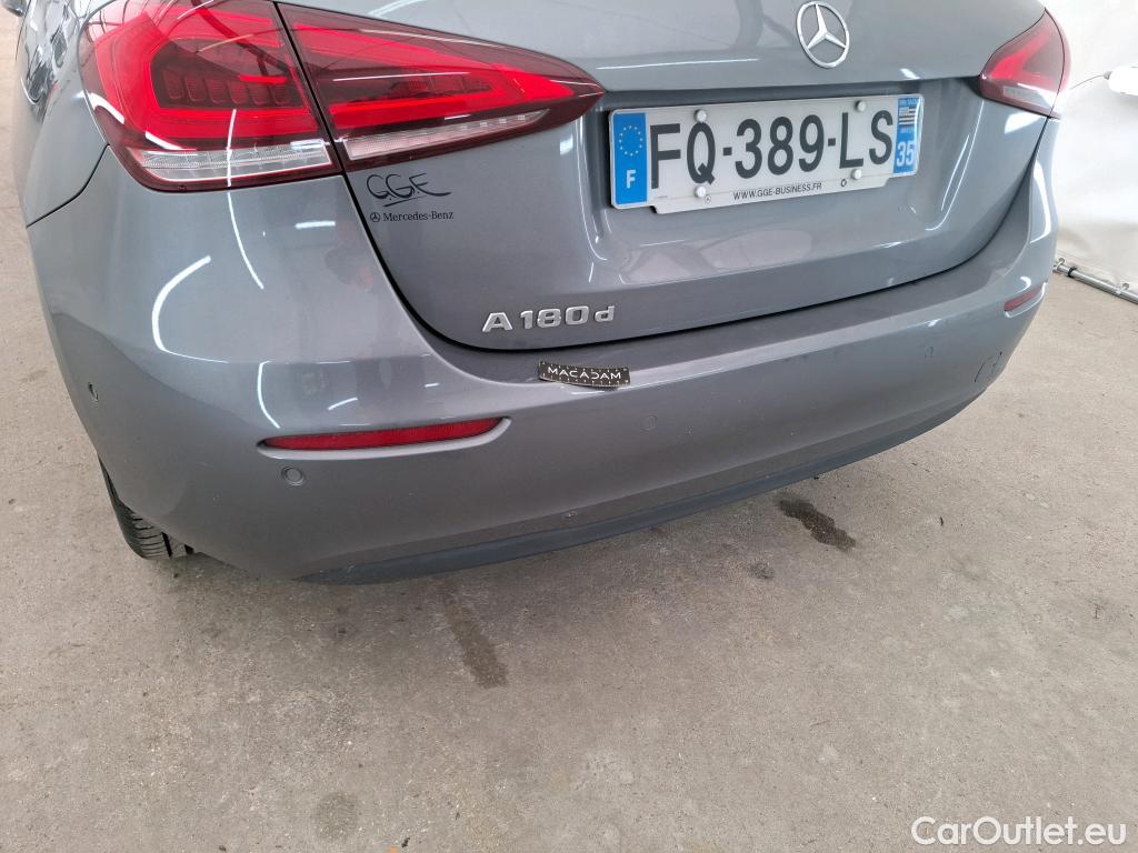  Mercedes  A-Klasse MERCEDES-BENZ Classe A Compact / 2018 / 5P / Berline A 180 d Business Line #1