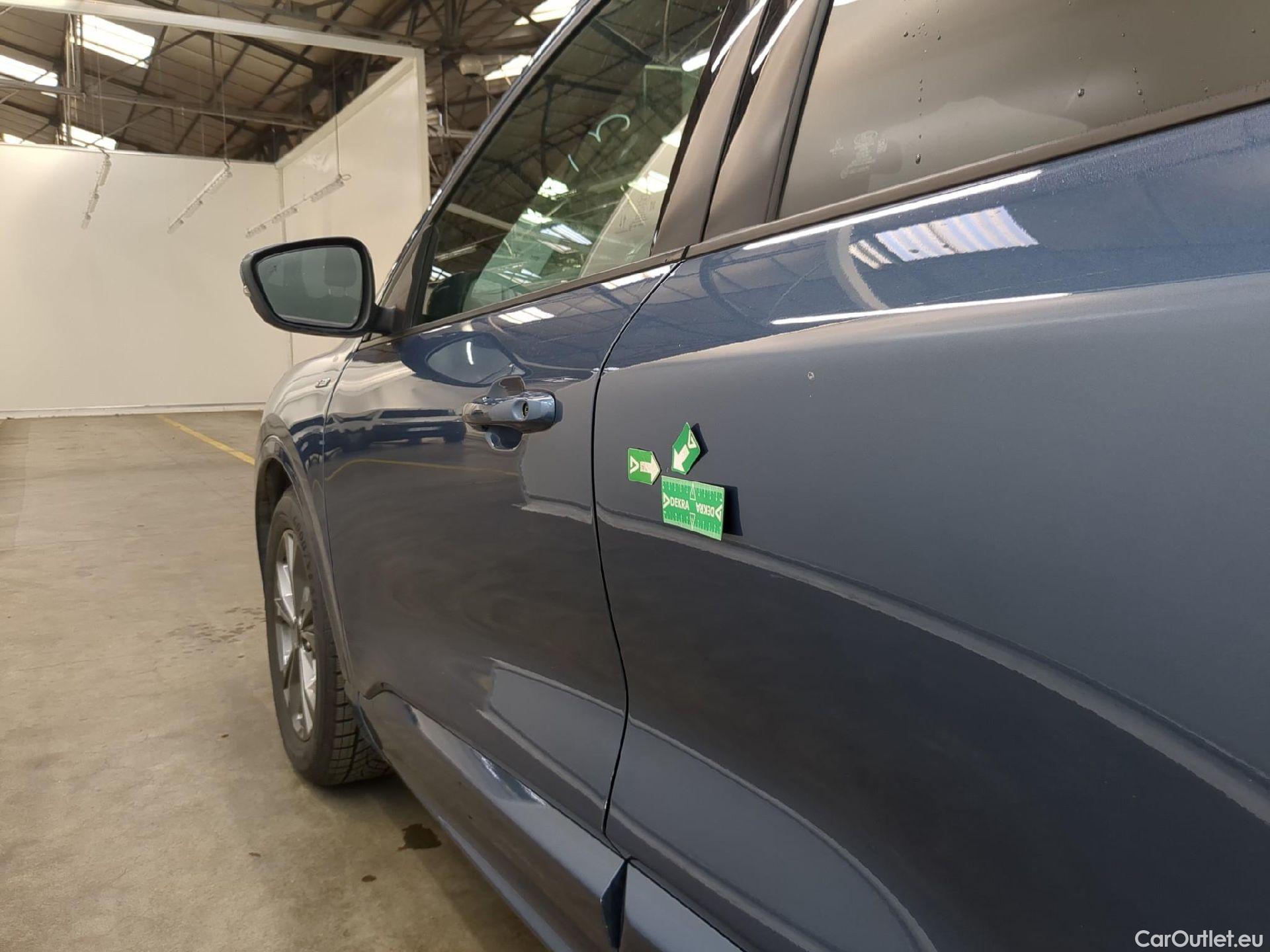 Ford  Kuga FORD  / 2019 / 5P / SUV 2.5 190 Hybrid FlexiFuel Pshif ST-Line B #28