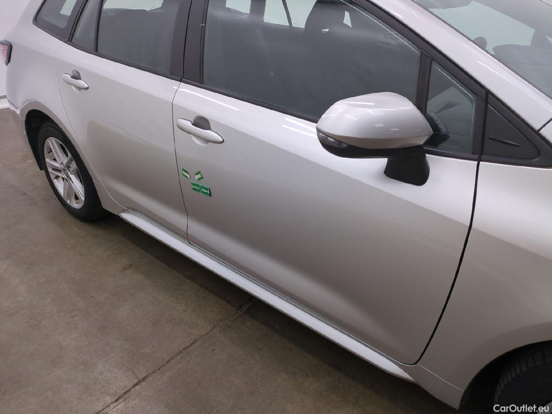  Toyota  Corolla TOYOTA  Touring Sports / 2018 / 5P / Break Hybride 122h Dynamic Business Beyond Zer #33