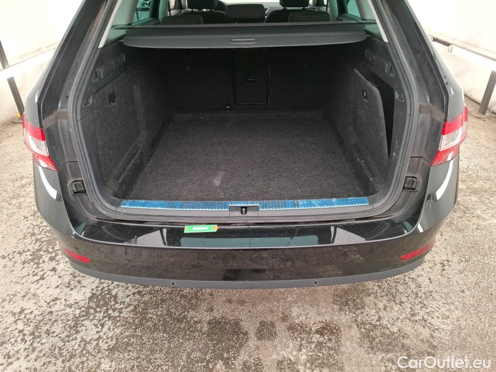  Skoda  Superb  Break Business 2.0 TDI 150CV BVA7 E6d #22