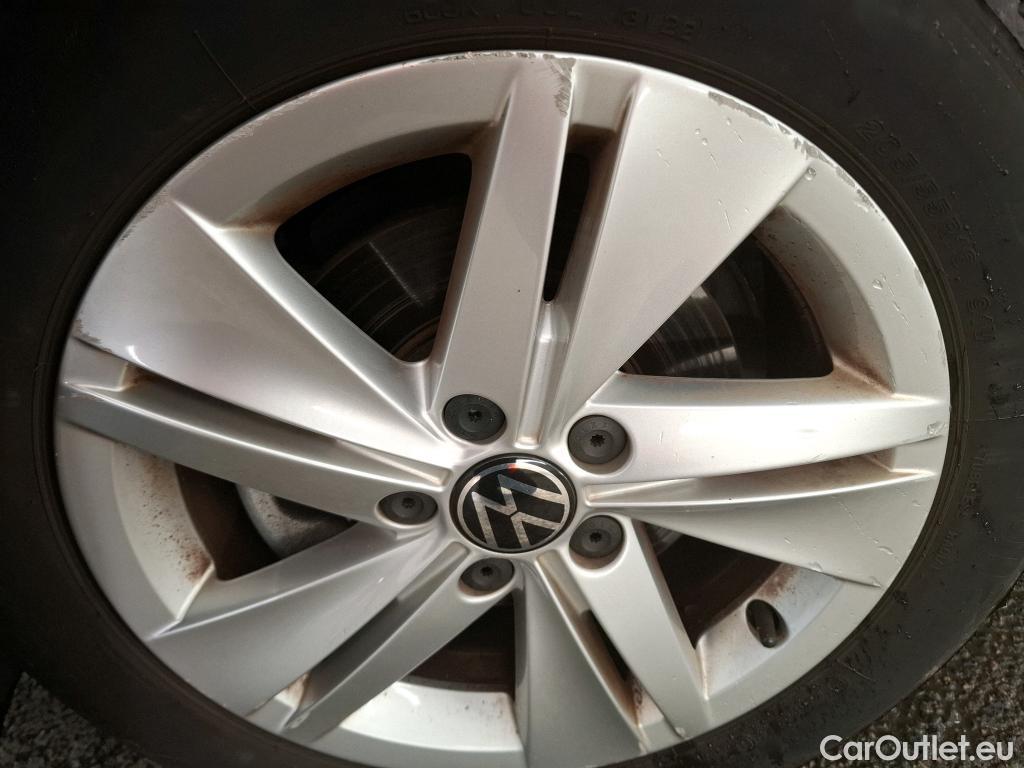  Volkswagen  Golf  VOLKSWAGEN  2020  5P  Berline 20 TDI SCR 150 DSG7 Life Busi 1st #17