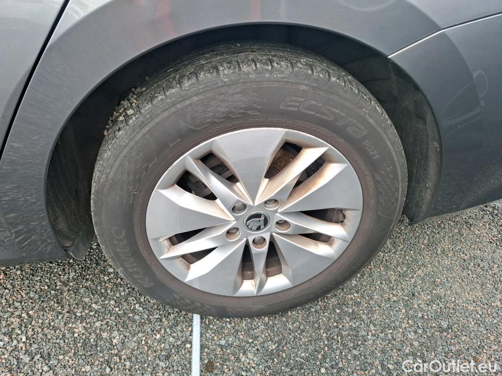 Skoda  Octavia  Break Business 2.0 TDI 115CV BVA7 E6d #17