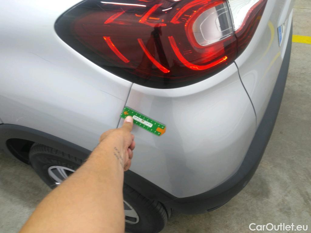  Renault  Captur RENAULT  / 2017 / 5P / Crossover Business dCi 90 EDC #53