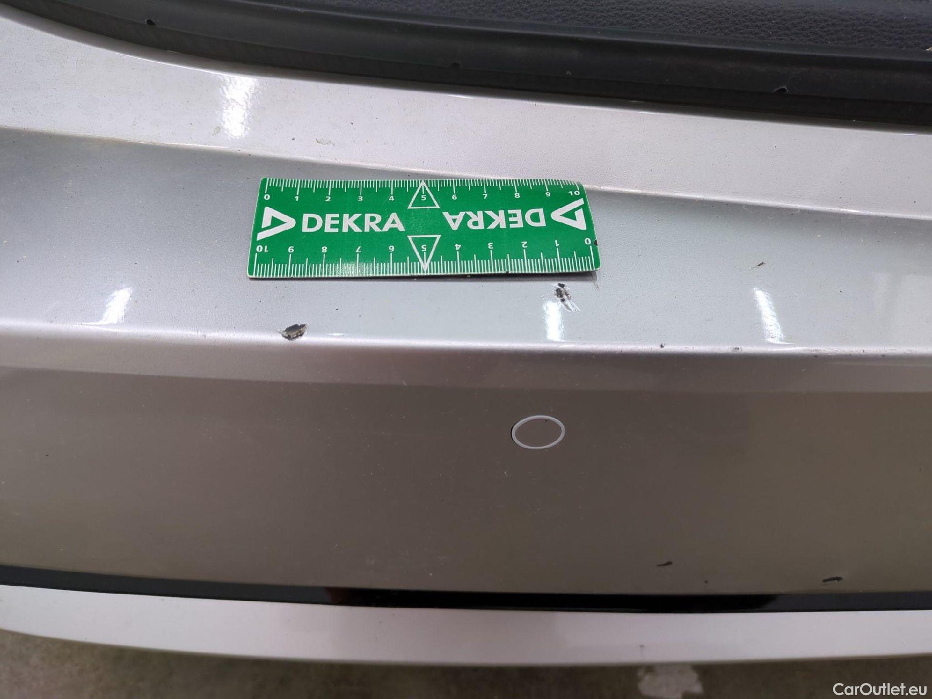  Toyota  Corolla TOYOTA  Touring Sports / 2018 / 5P / Break Hybride 122h Dynamic Business Beyond Zer #15