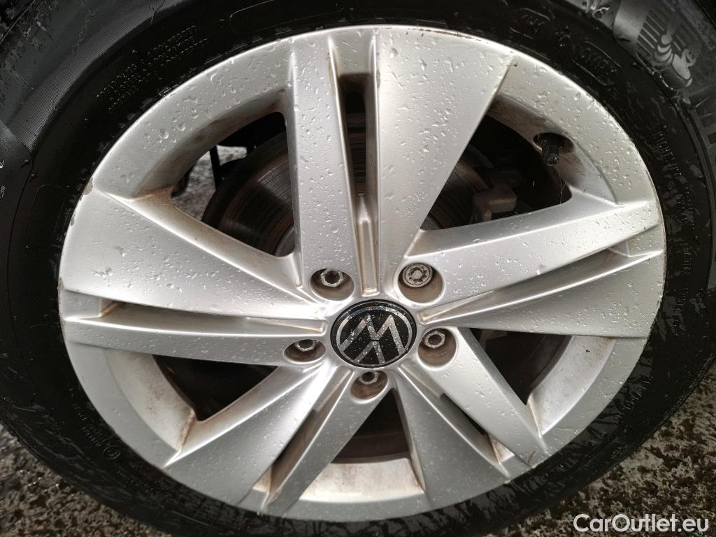  Volkswagen  Golf  VOLKSWAGEN  2020  5P  Berline 20 TDI SCR 150 DSG7 Life Busi 1st #22