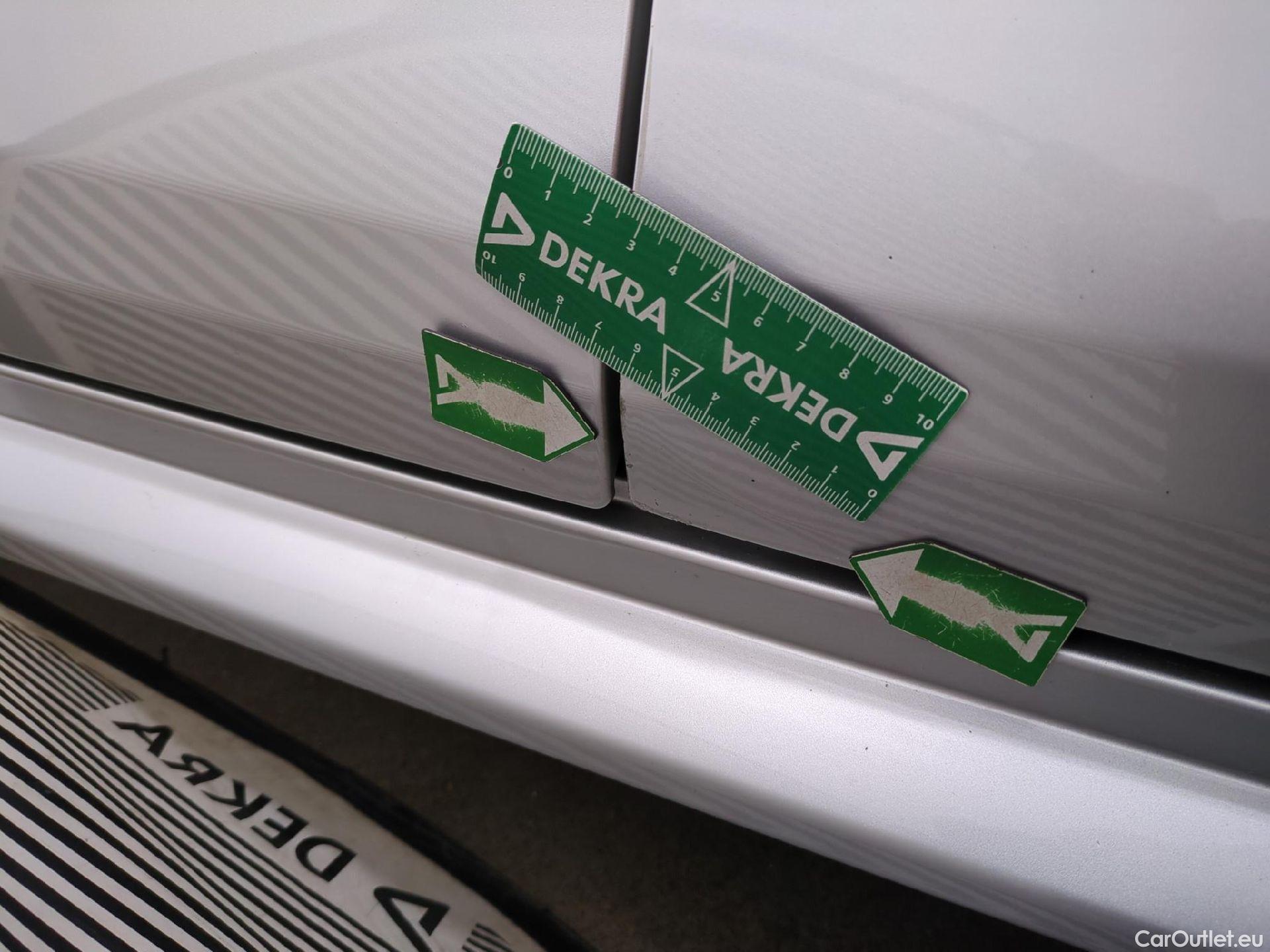  Toyota  Corolla TOYOTA  Touring Sports / 2018 / 5P / Break Hybride 122h Dynamic Business Beyond Zer #35