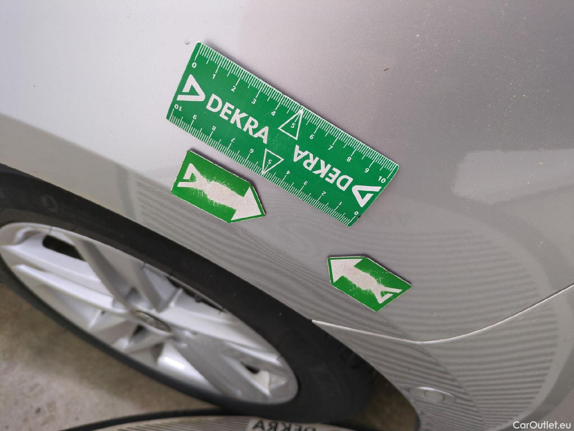  Toyota  Corolla TOYOTA  Touring Sports / 2018 / 5P / Break Hybride 122h Dynamic Business Beyond Zer #12