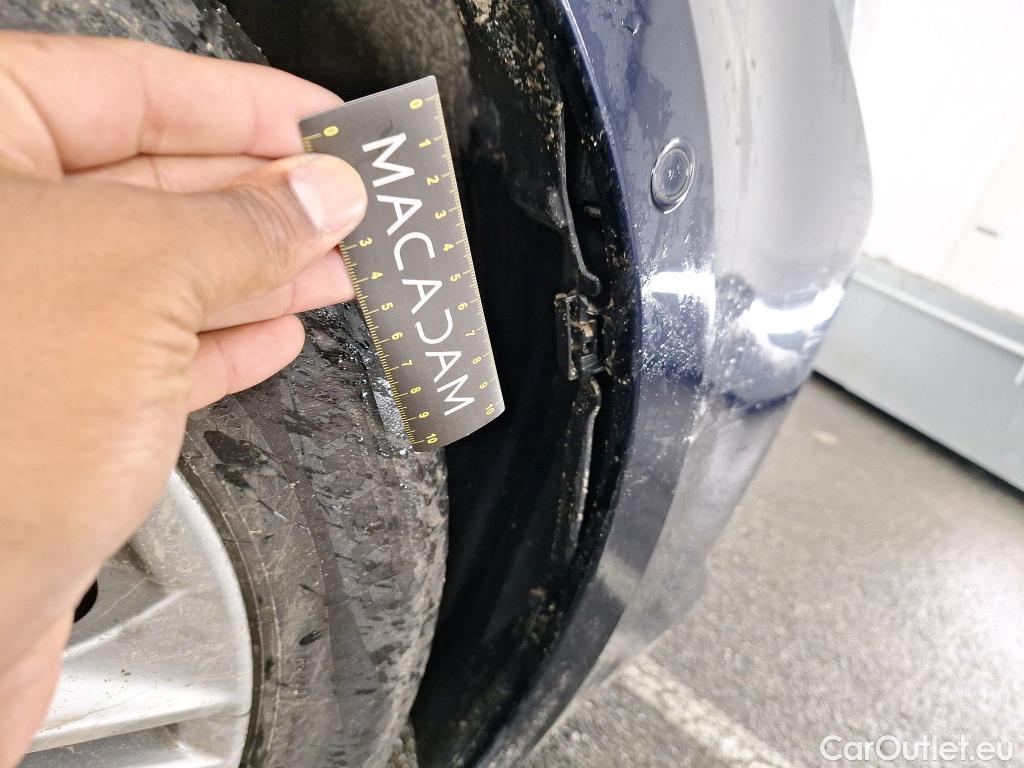  Toyota  Corolla TOYOTA  Touring Sports / 2018 / 5P / Break Hybride 122h Dynamic Business Stage Acad #46