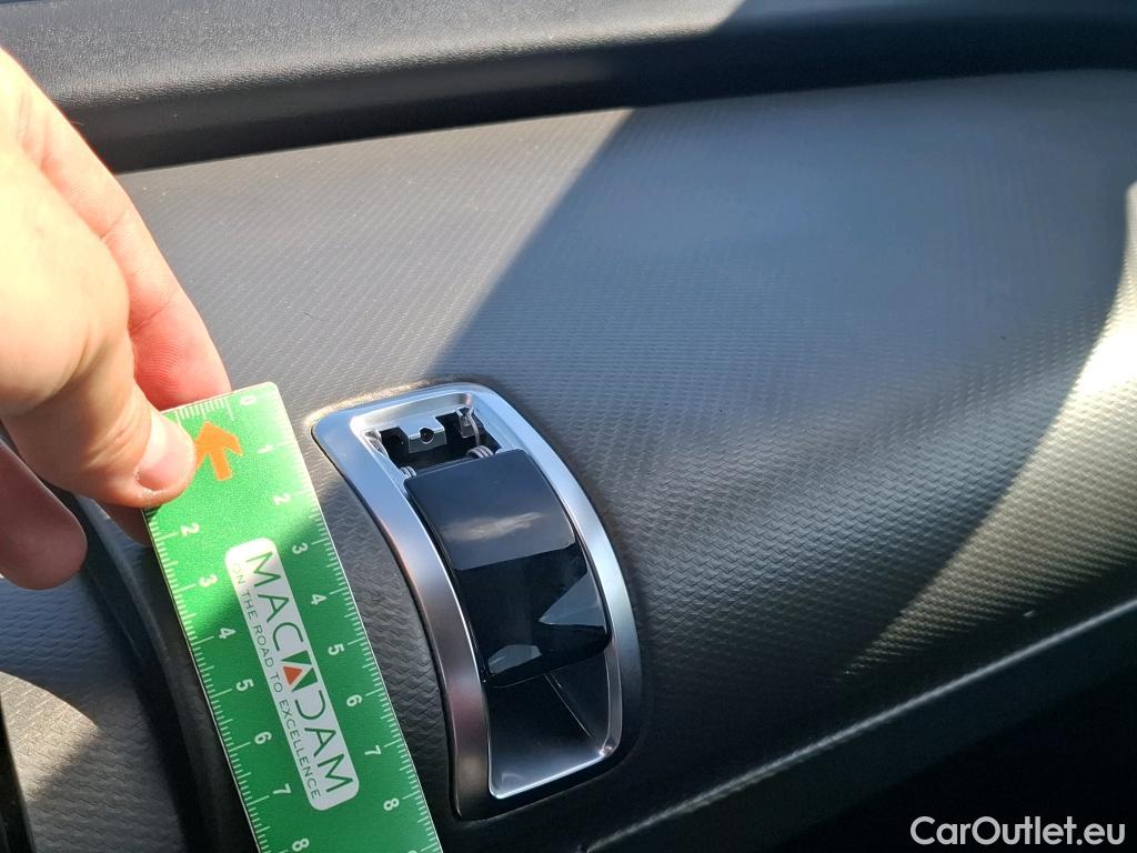  Citroen  C4 Cactus  Live Société 1.5 BlueHDi 100CV BVM6 E6dT #6