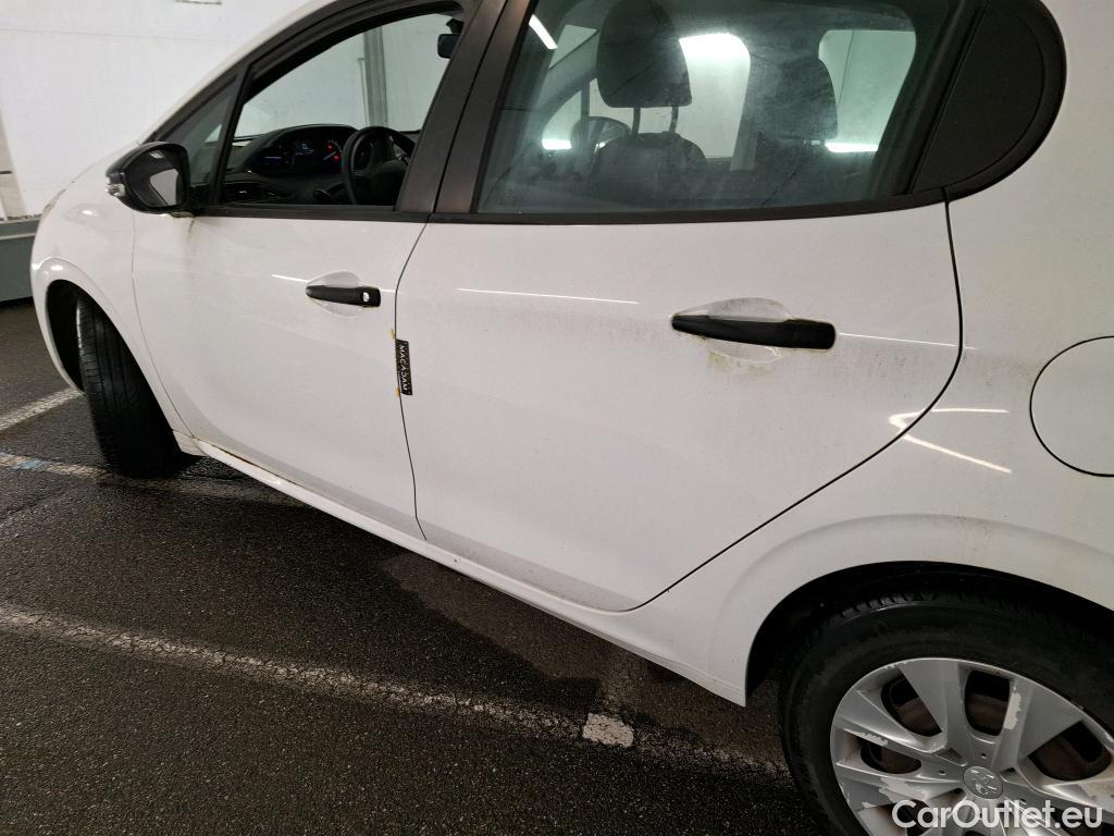  Peugeot  208  Affaire Pack Clim 1.6 HDi 100CV BVM5 E6 #36