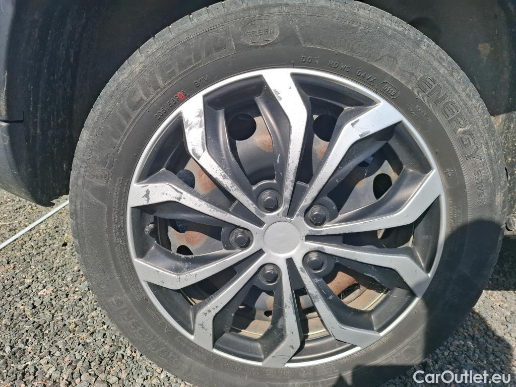  Citroen  C4 Cactus  Live Société 1.5 BlueHDi 100CV BVM6 E6dT #26