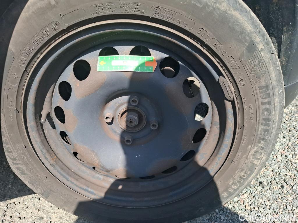  Citroen  C4 Cactus  Live Société 1.5 BlueHDi 100CV BVM6 E6dT #33