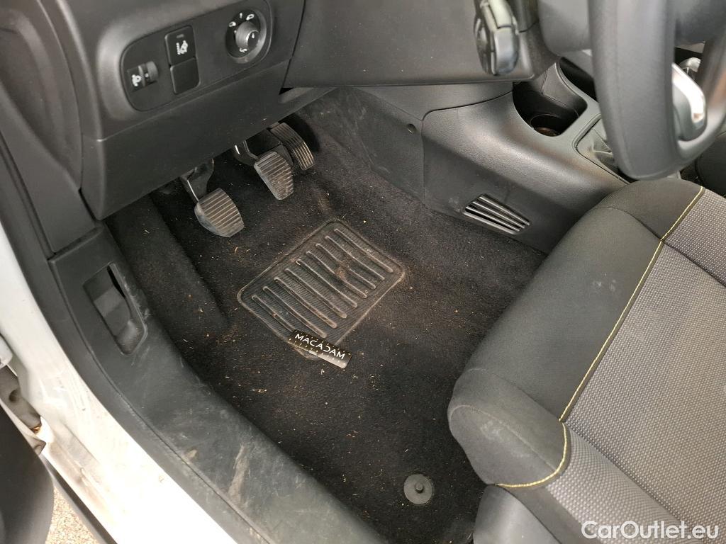  Citroen  C3  Société Feel Nav 1.2 PureTech 80CV BVM5 E6d #7