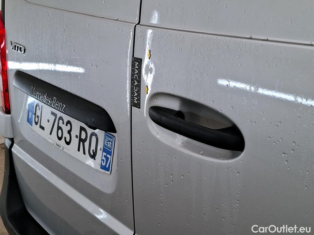  Mercedes  Vito MERCEDES-BENZ  Compact / 2020 / 4P / Fourgon tôlé 114 CDI Fourgon CP PRO #17