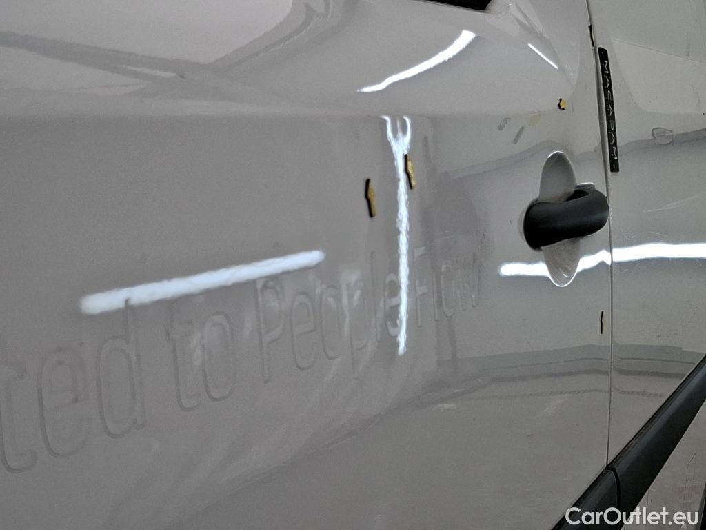  Renault  Kangoo RENAULT  Express  2013  4P  Fourgonnette Grand Confort  Blue dCi 80 #64