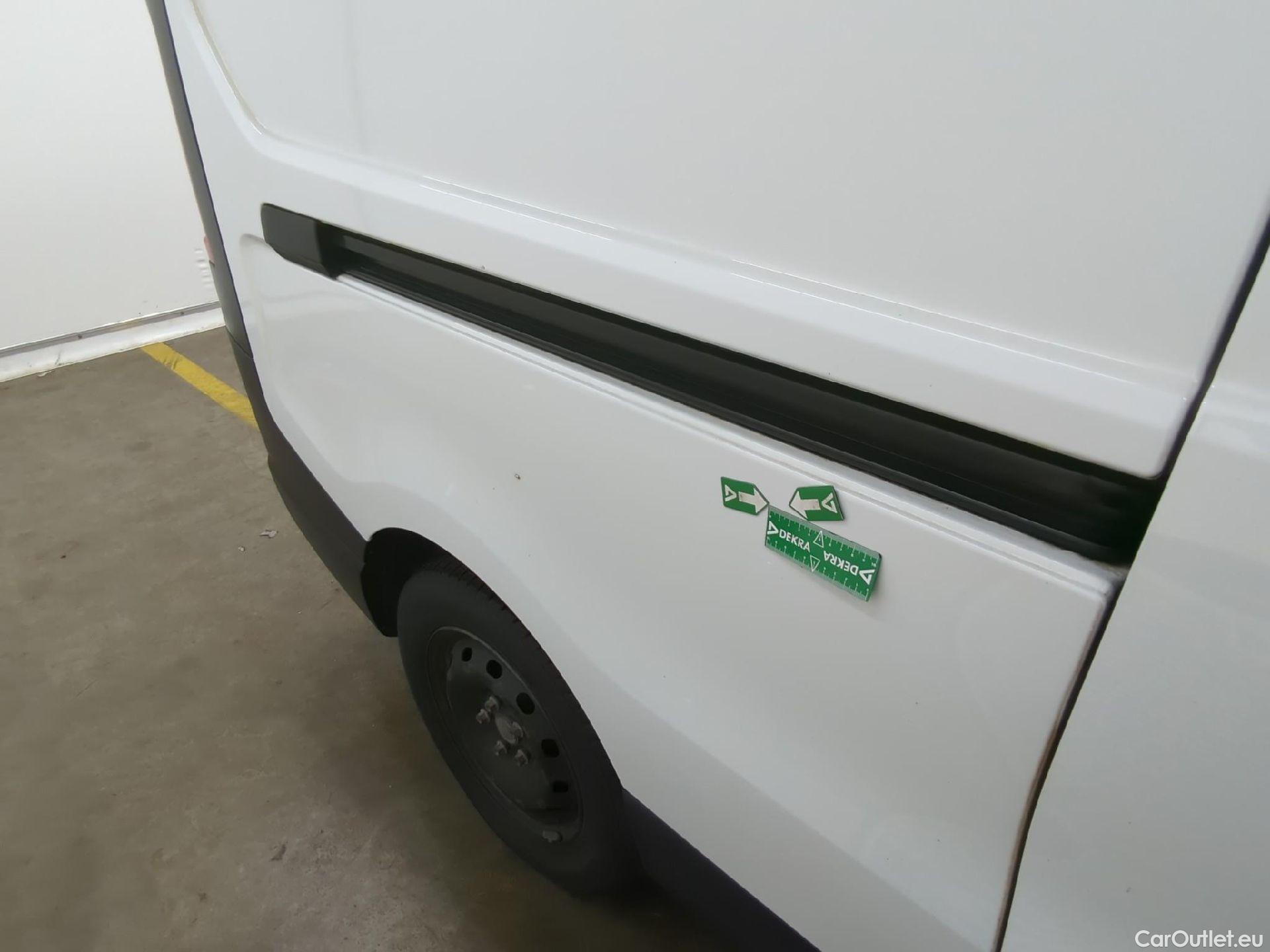  Renault  Trafic RENAULT  VU 4p Fourgon FG GCF L2H1 1300 dCi 120 #24