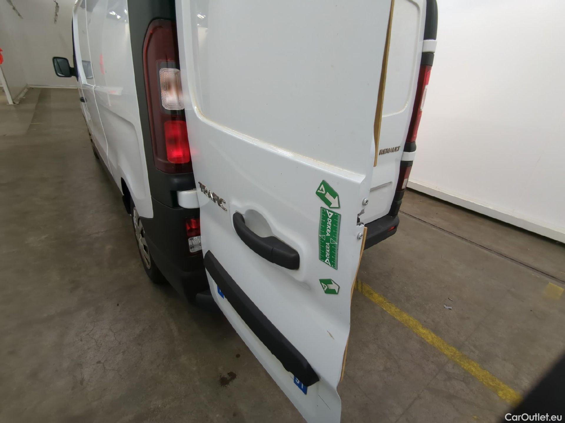  Renault  Trafic RENAULT  VU 4p Fourgon FG GCF L2H1 1300 dCi 120 #53