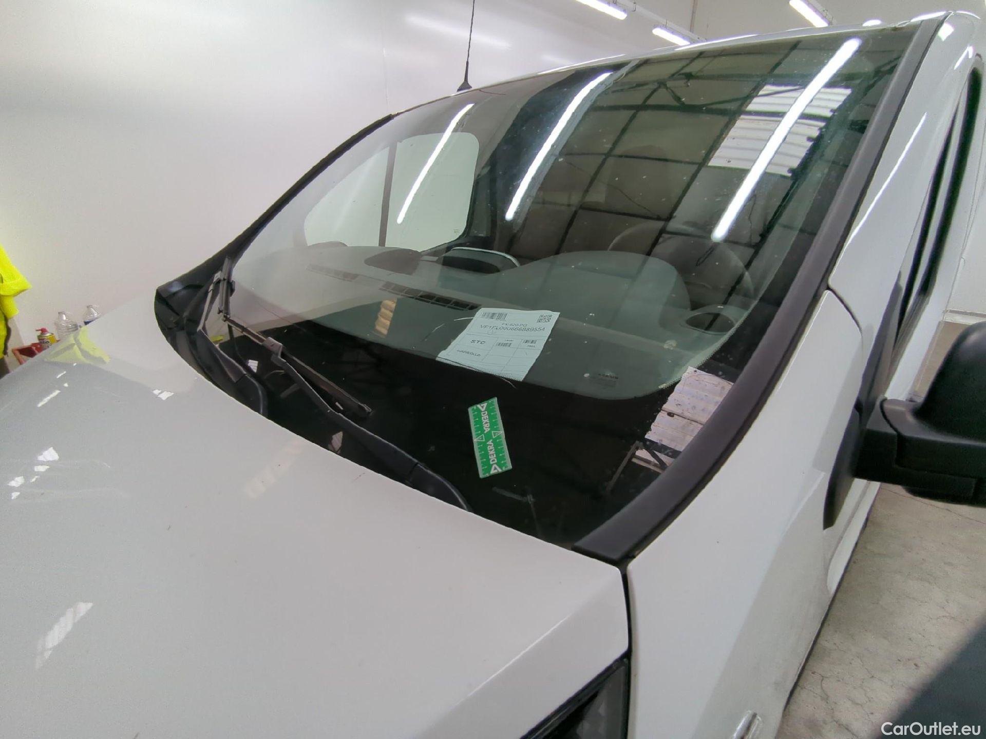  Renault  Trafic RENAULT  VU 4p Fourgon FG GCF L2H1 1300 dCi 120 #43