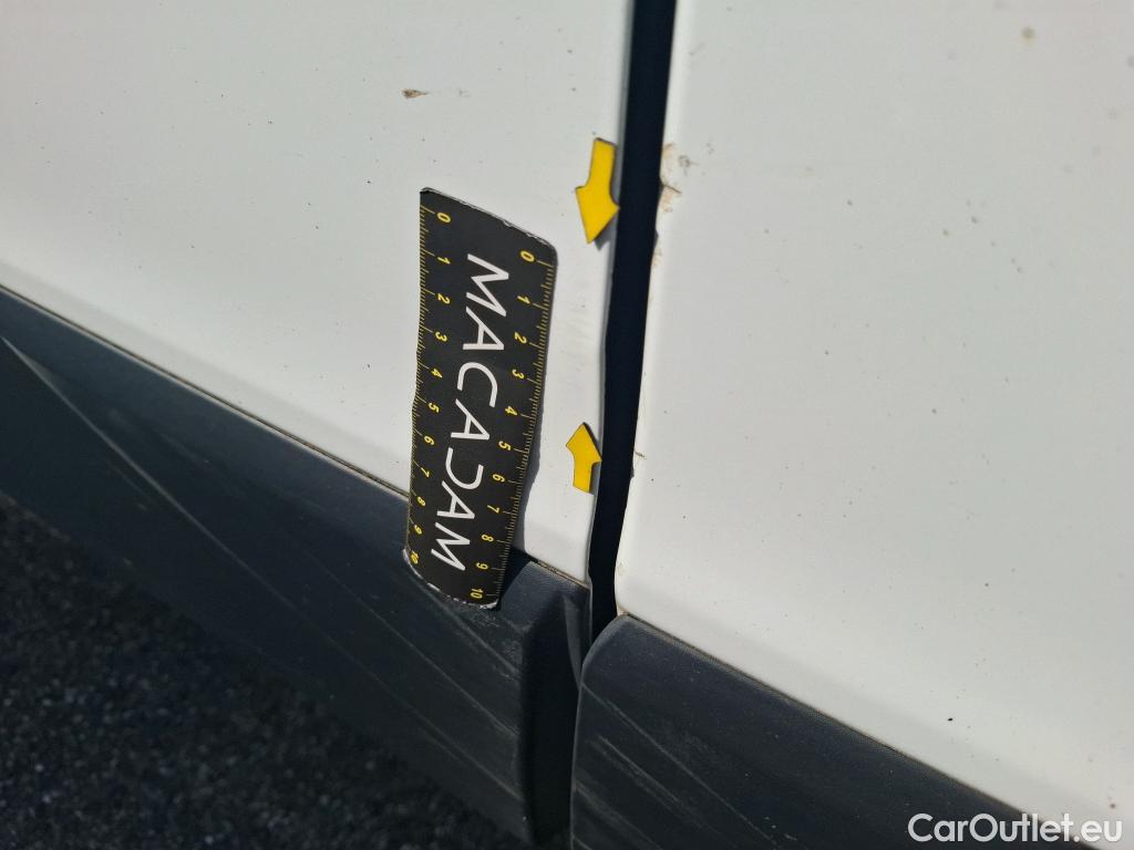  Renault  Trafic  Furgon Grand Confort L1H1 1000 1.6 dCi 120CV BVM6 E6 #44