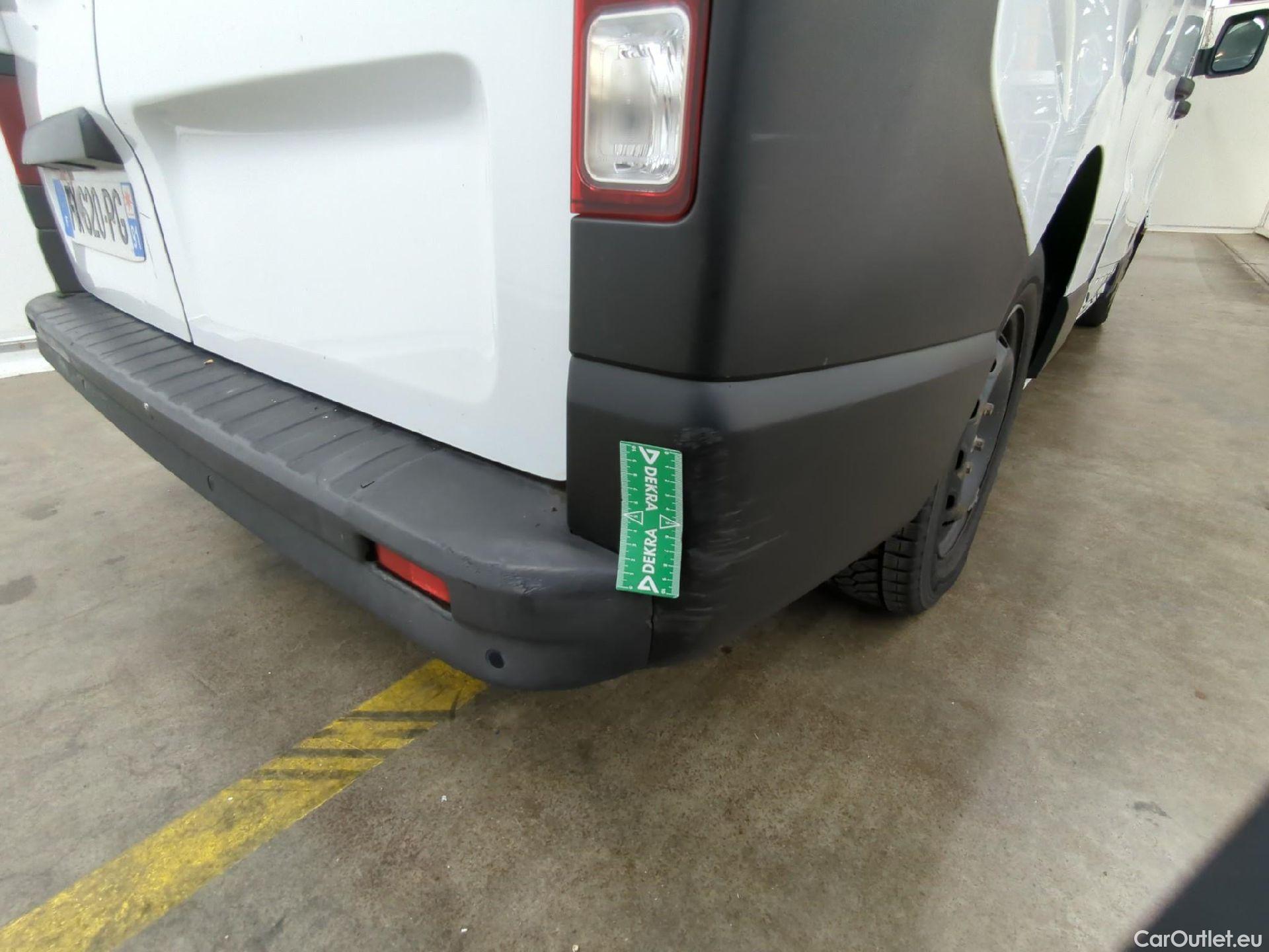  Renault  Trafic RENAULT  VU 4p Fourgon FG GCF L2H1 1300 dCi 120 #61