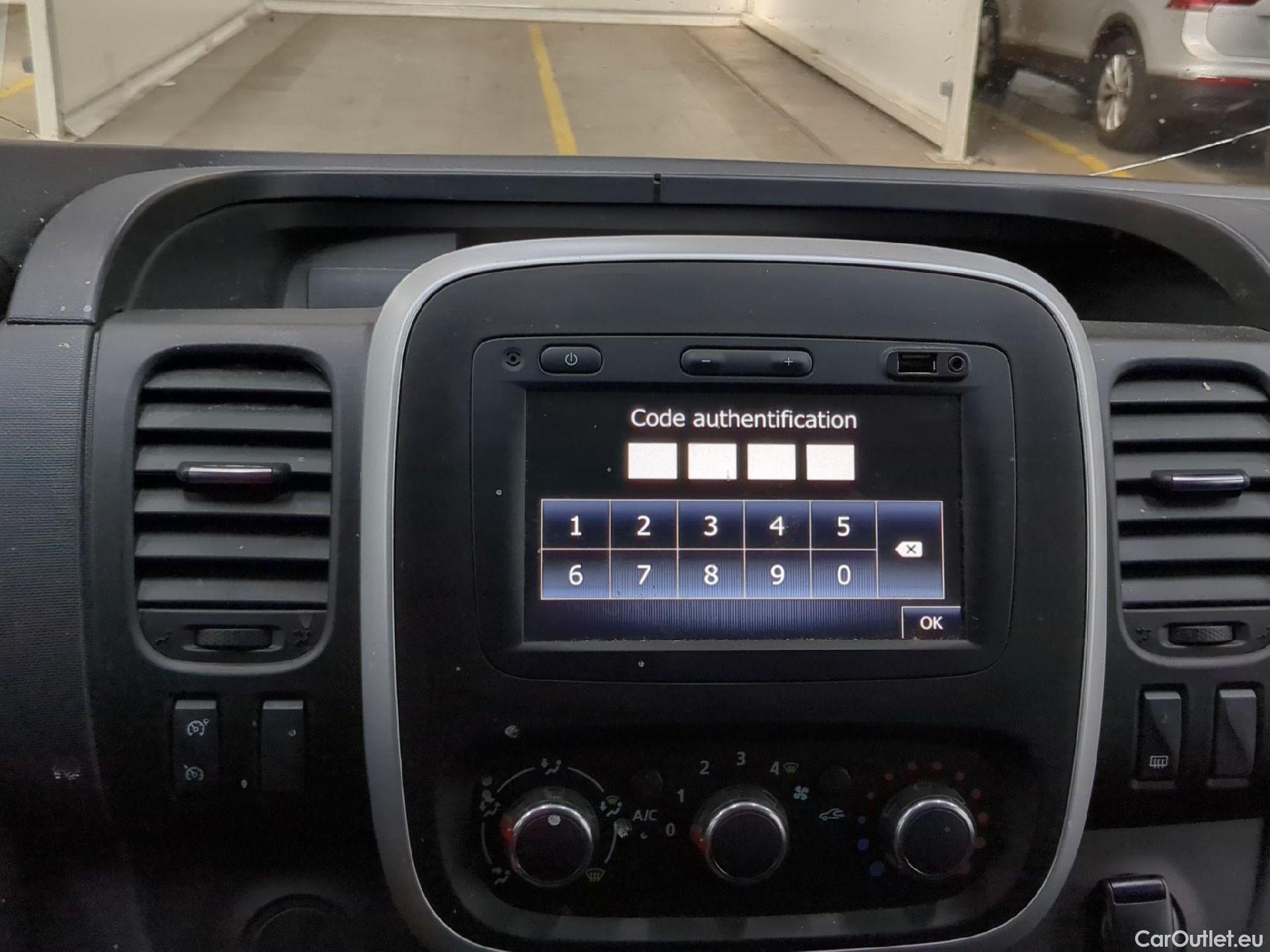  Renault  Trafic RENAULT  VU 4p Fourgon FG GCF L2H1 1300 dCi 120 #2