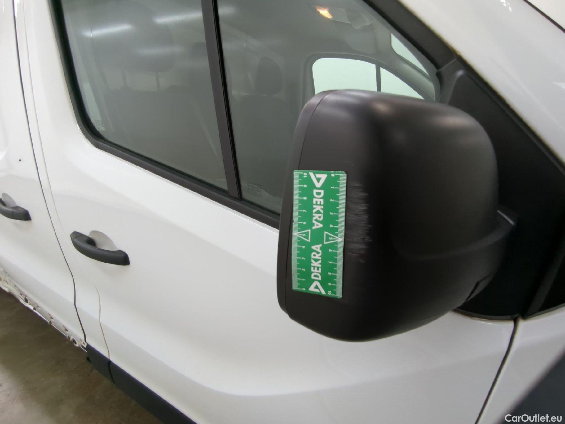 Renault  Trafic RENAULT  VU 4p Fourgon FG GCF L2H1 1300 dCi 120 #26