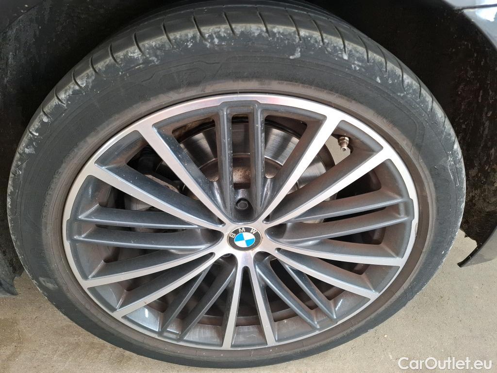  Bmw  Serie 5 Série 5 Berline 520 i Luxury Line 2.0 185CV BVA8 E6d #2