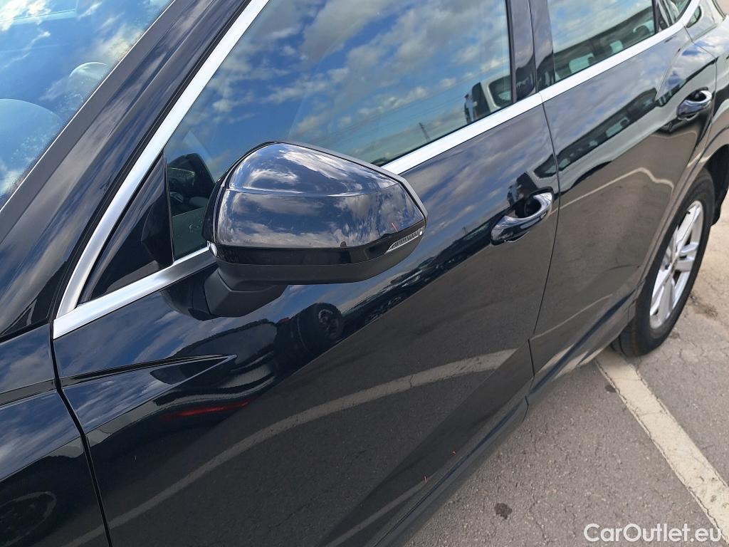  Audi  Q3 AUDI  Sportback / 2019 / 5P / todoterreno 40 TDI 140kW (190CV) S tronic Quattro #24