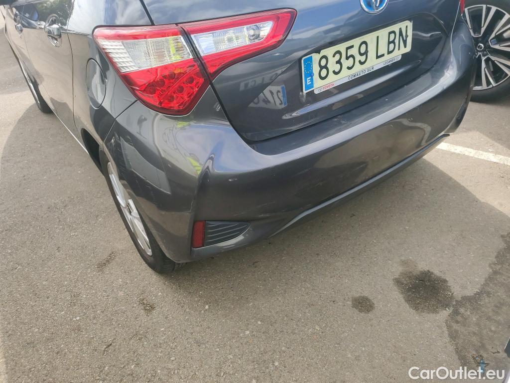  Toyota  Yaris TOYOTA  / 2017 / 5P / berlina con portón 1.5 100H Active Tech #9