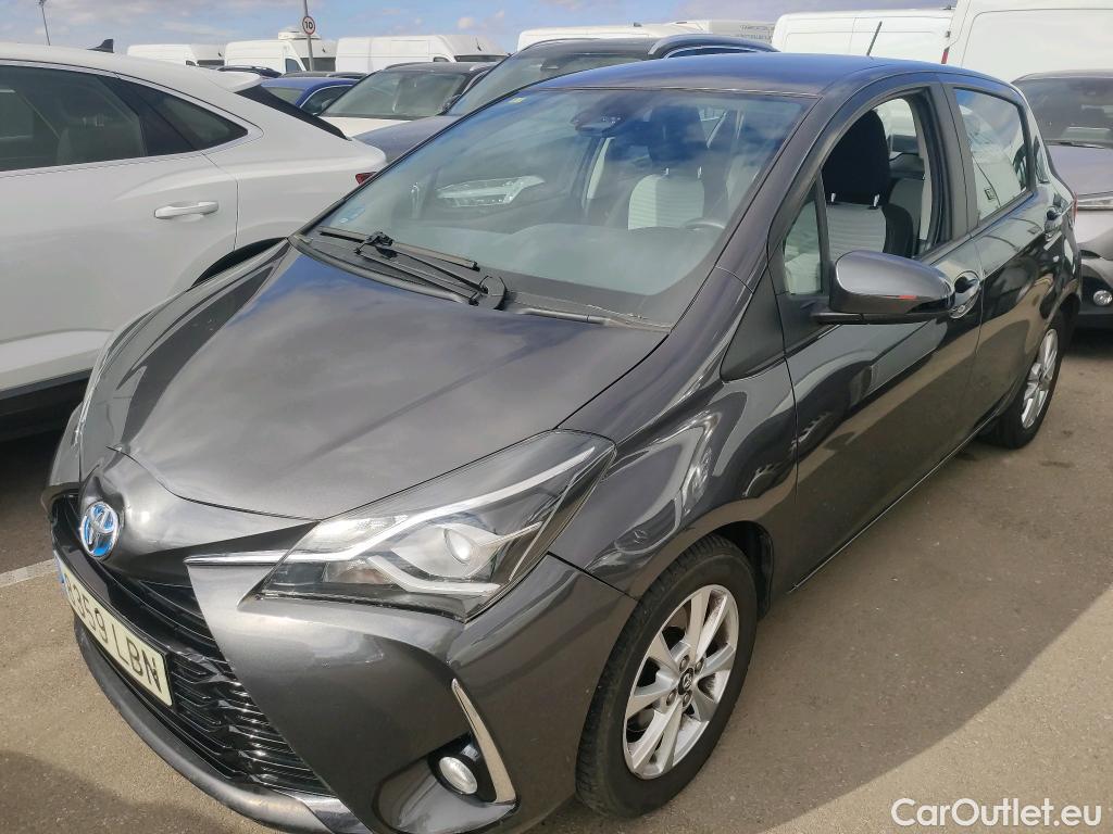  Toyota  Yaris TOYOTA  / 2017 / 5P / berlina con portón 1.5 100H Active Tech #13