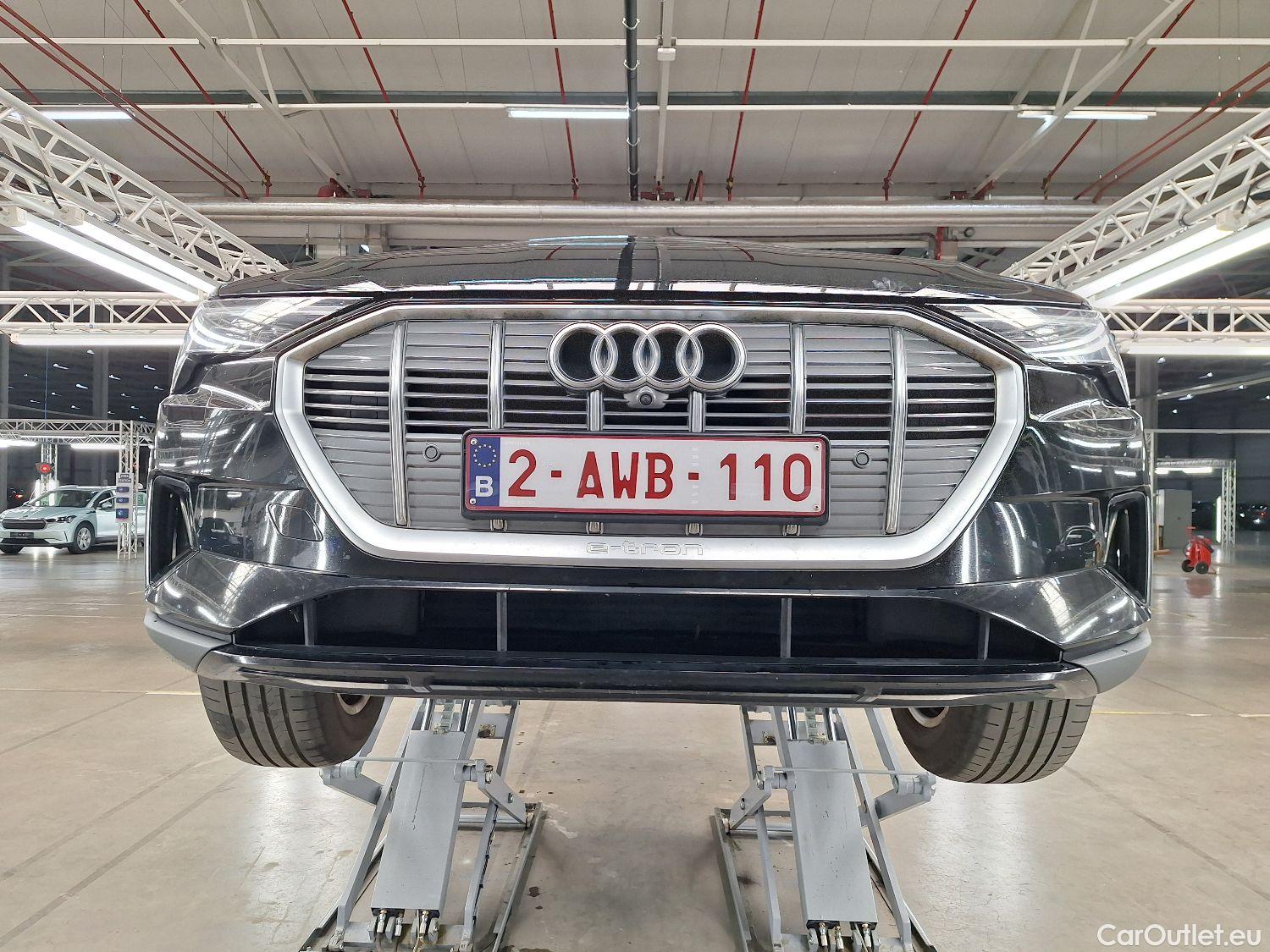  Audi  E-TRON Audi,  '19 BEV, Audi  55 Quattro 5d #7