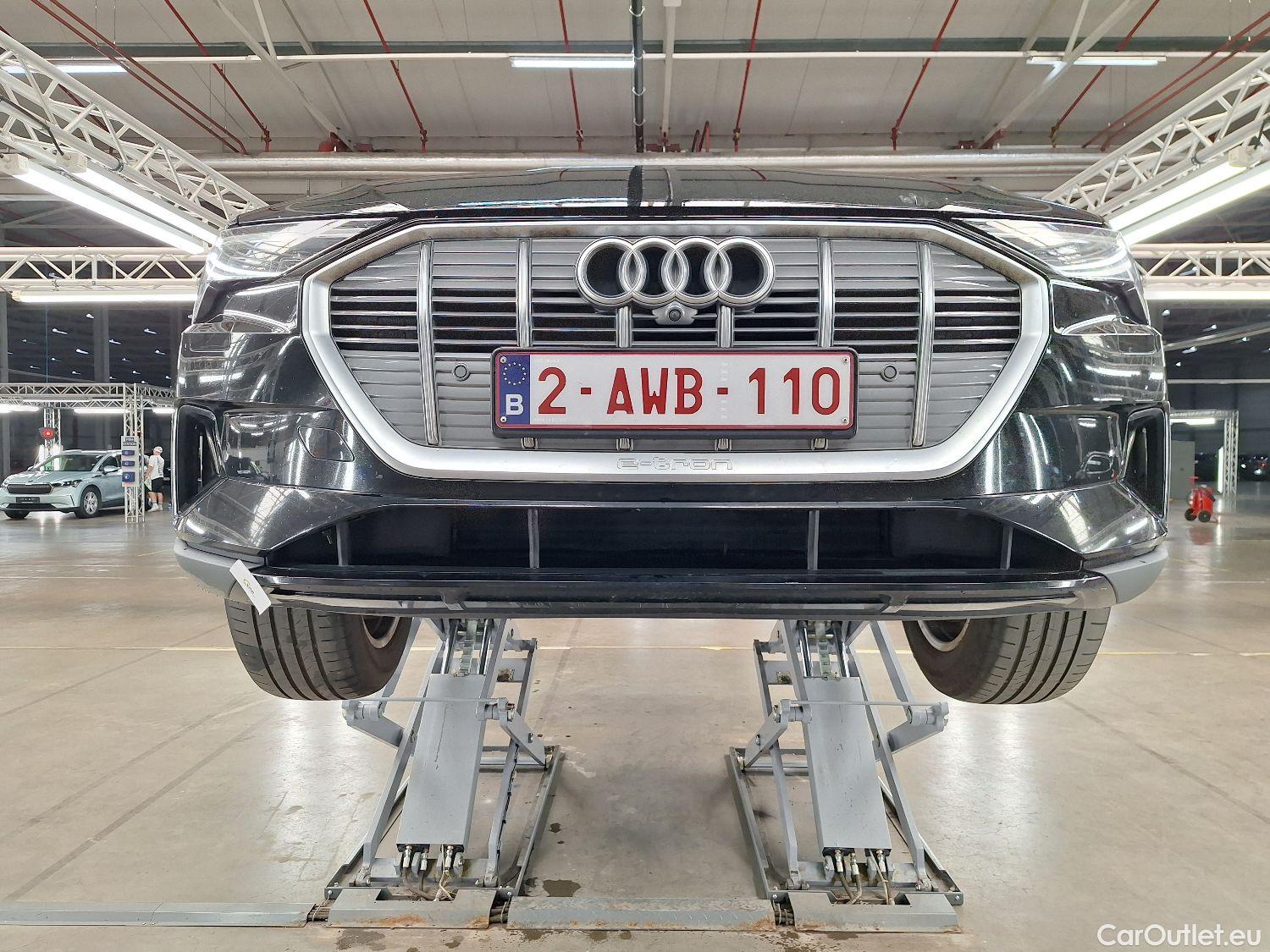  Audi  E-TRON Audi,  '19 BEV, Audi  55 Quattro 5d #14